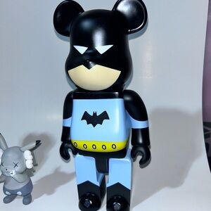 Medico Toy Bearbrick Batman Dc Comics
75Th Anniversary 400 Dc75 Management